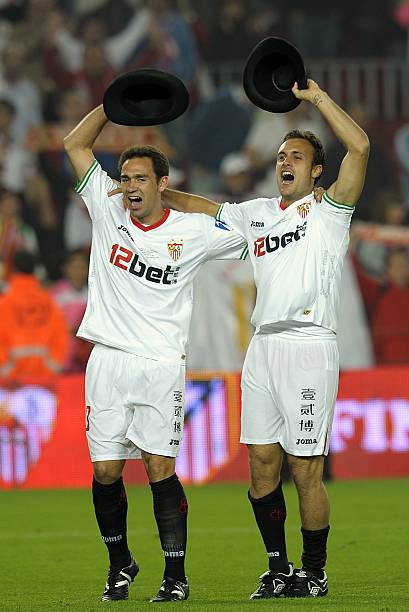 中始終保持 中始終保持